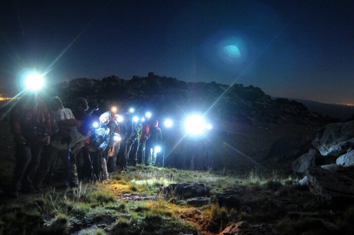 Trekking Nocturno y Amanecer ð